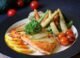 Sebze ve protein içeren dengeli tabak